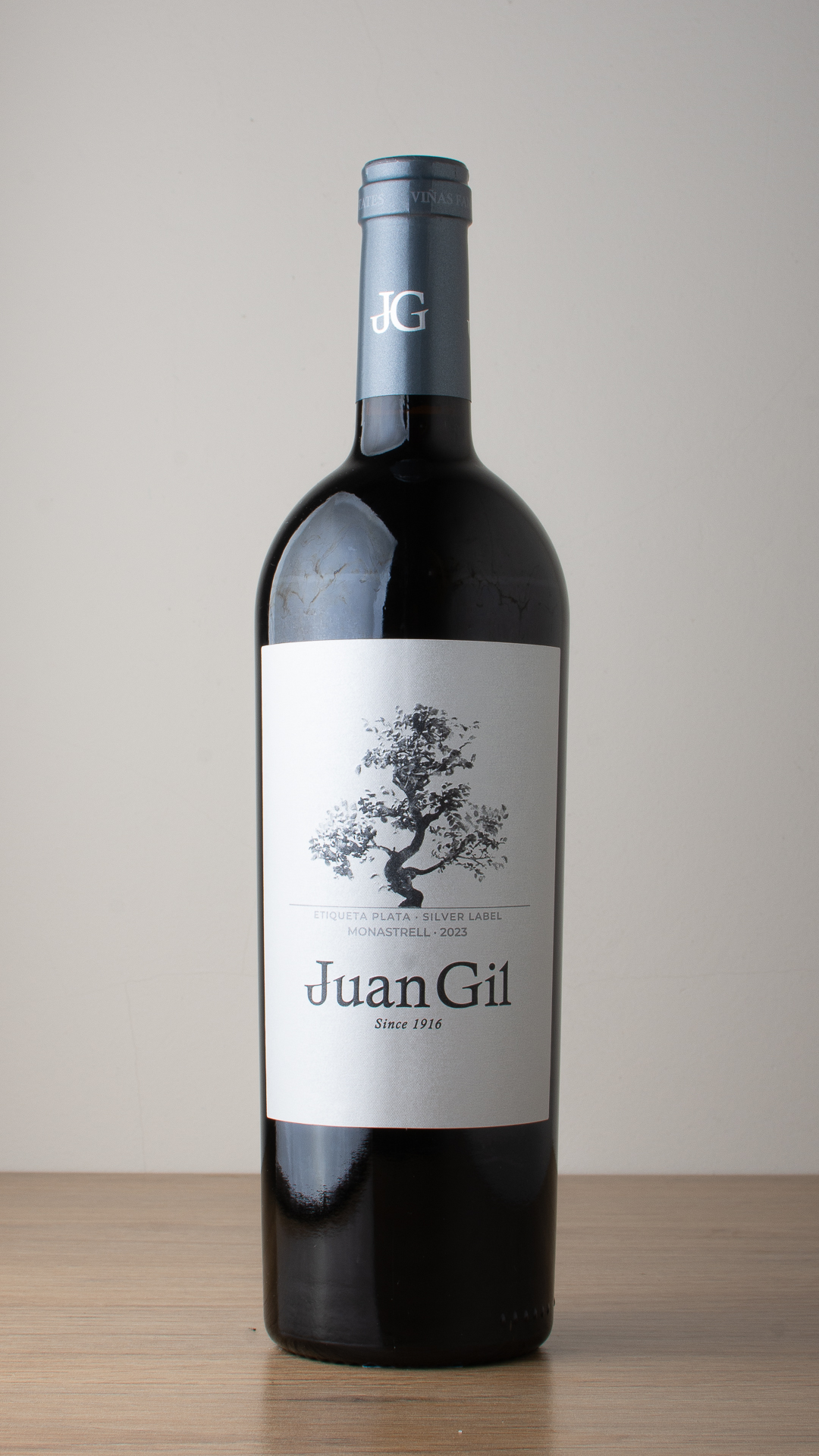 Juan gil etiqueta plata